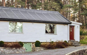 2 Bedroom Lovely Home In Færvik